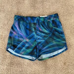 Old Navy Dolphin-Hem Run Shorts, girls size xl 14/16, new with tags